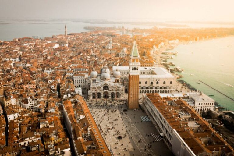 Venice Travel Guide