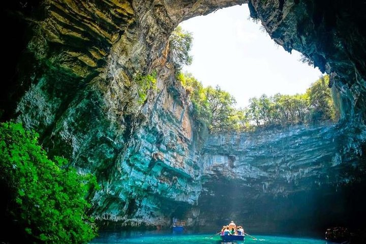 Paradise Cave Vietnam: What No One Tells You Before You Go 1 Paradise Cave Vietnam
