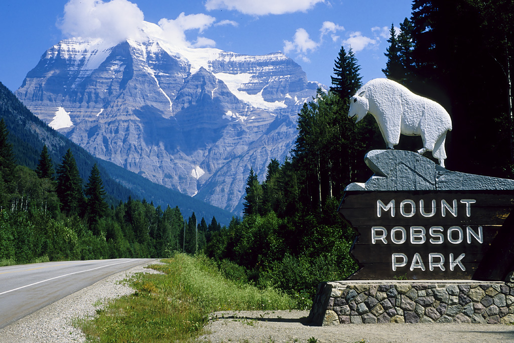 mount robson provincial park canada