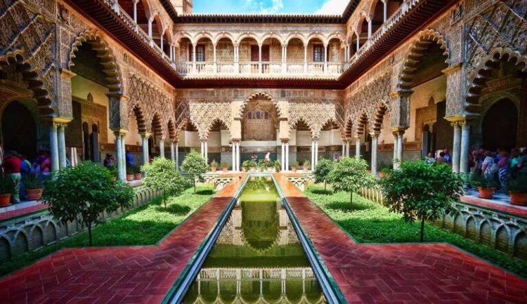 Alcázar of Seville Guided Tour: What You'll See, Skip-the-Line Prices & Booking Guide 6 Alcázar of Seville Guided Tour