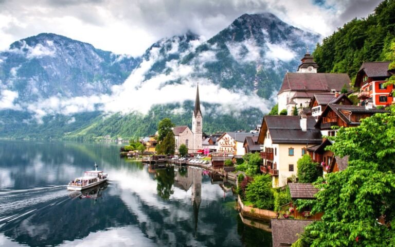 Lake Hallstatt, Austria: Complete Guide to Visiting 1 lake hallstatt austria